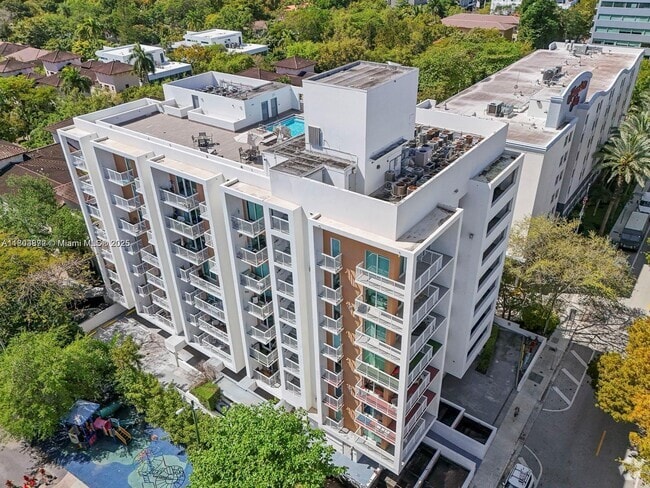 Building Photo - 2740 SW 28th Terrace Unit 307 Rental