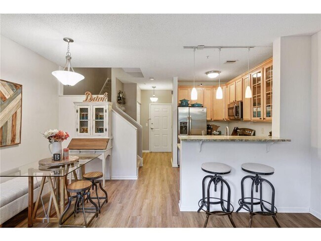 Photo - 680 N 2nd St Unit 114