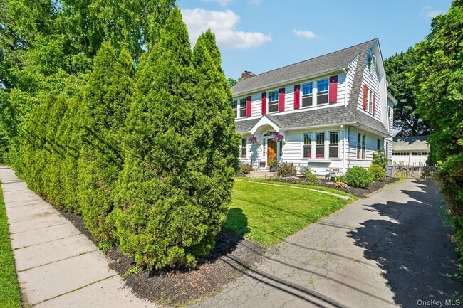 Photo - 281 Piermont Ave