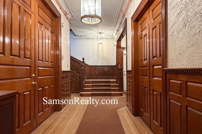 Photo - 314 Angell St Unidad 3