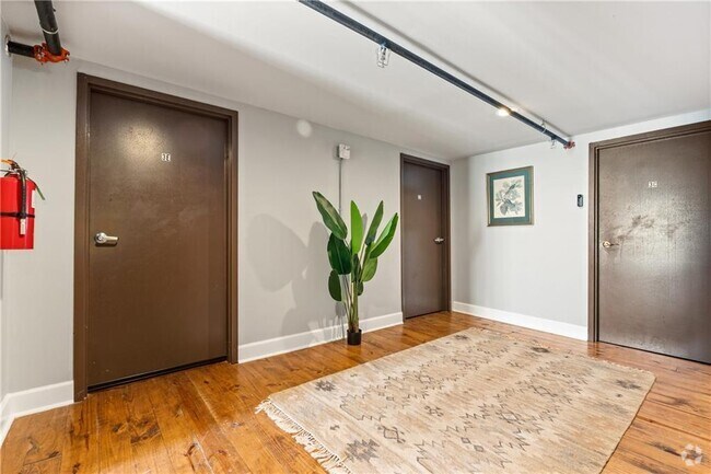 Building Photo - 558 St Francis St Unit 3E Rental