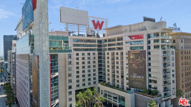 Building Photo - 6250 Hollywood Blvd Unit 7D Rental