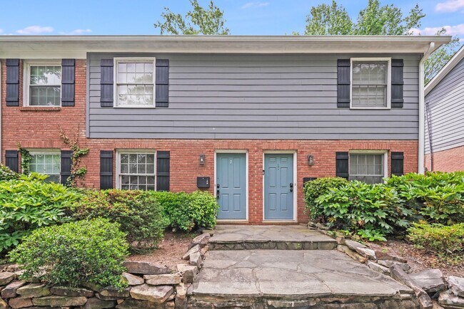 Building Photo - 2-Bedroom Birch Landing Condo with Fenced ...