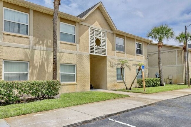 Photo - Spacious 2/2 Condo in Hawthorne Village - Orlando! Available Now!
