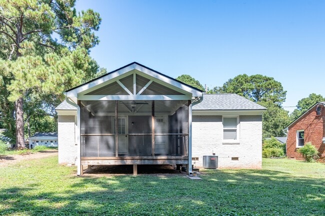 Photo - 2458 Stevens Rd