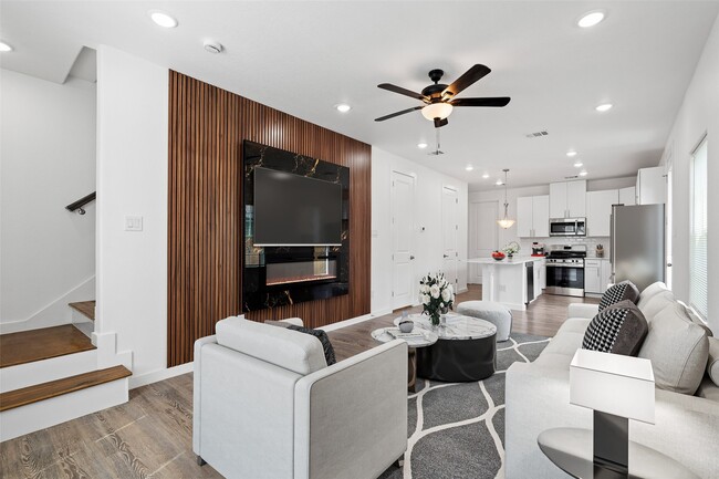 Building Photo - 8001 Talton St