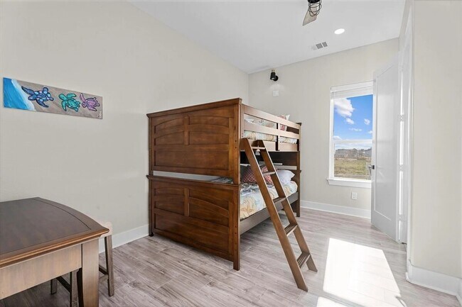 25803 Bay Breeze Dr