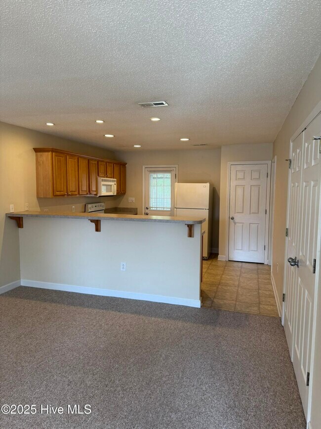 Photo - 1003 High Point Ave SW