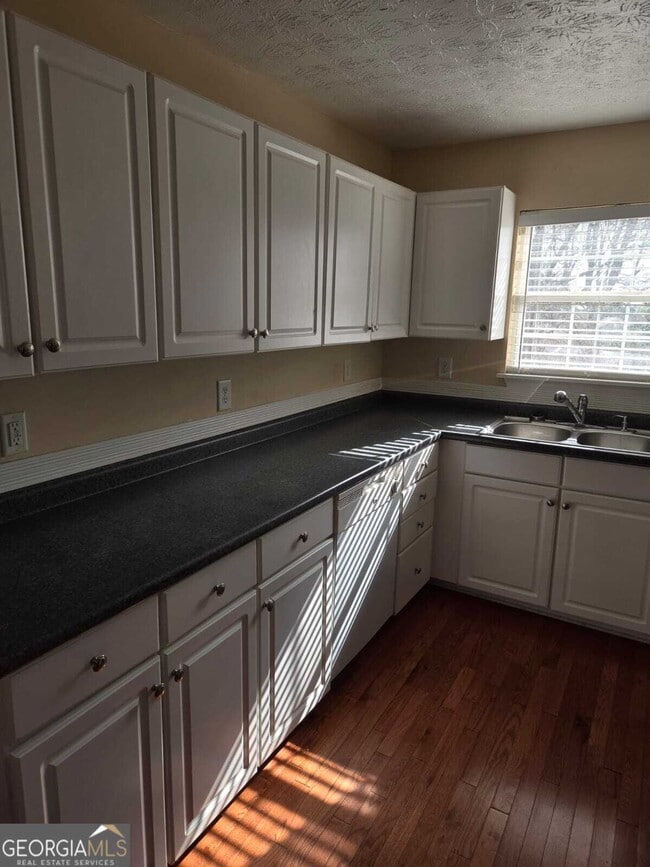 Photo - 3704 Bolding Rd