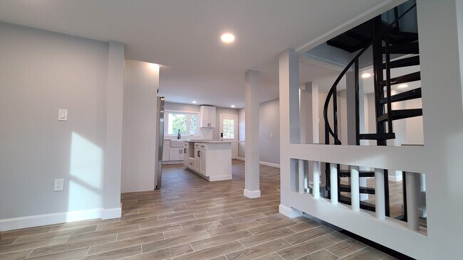 Photo - 16 Lyons St Townhome