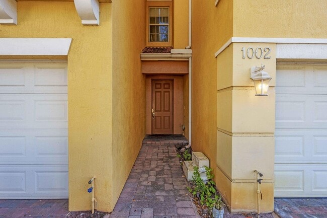 Photo - 1002 Pipers Cay Dr