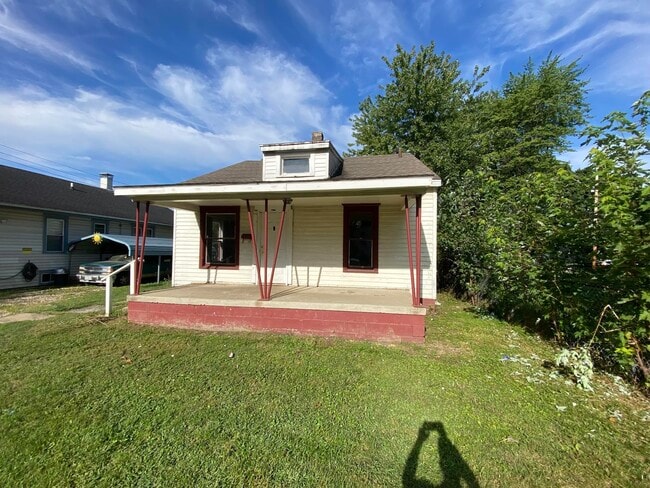 Building Photo - 124 Beard-N