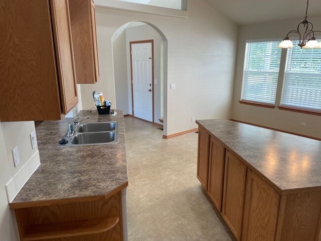 Photo - Beautiful 3 bed/2 bath rancher style home in Post Falls Idaho! Apply today!