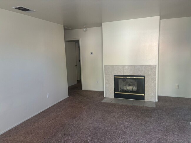 Photo - 4115 Ardmore Ave Unit B