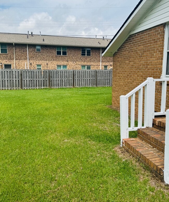 Photo - 109 Jeffery St