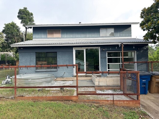 Building Photo - 5100 Orleans Ct