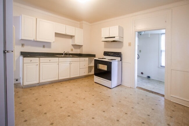 Photo - 106 E South St