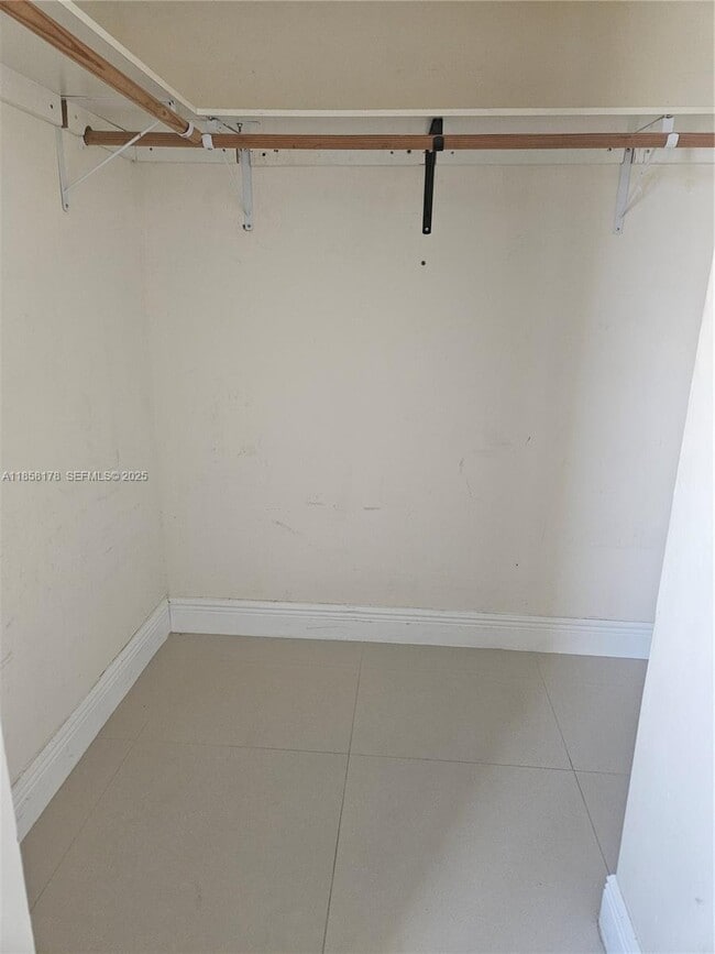 Photo - 2046 W Flagler St Unidad 413