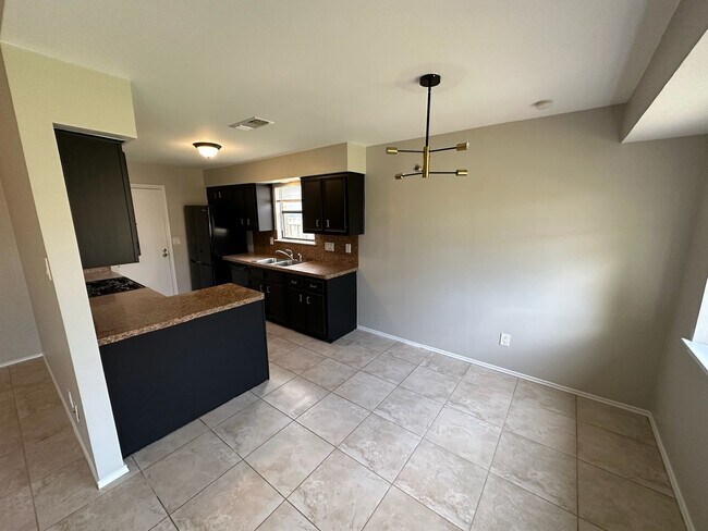 12101 Scissortail Dr