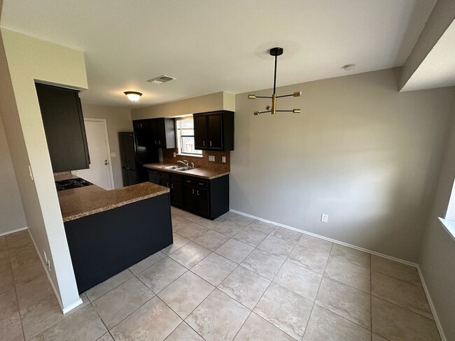 Photo - 12101 Scissortail Dr