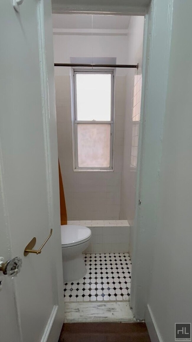 Photo - The Jewel Of WEST END AVENUE Apartment Unit 12L