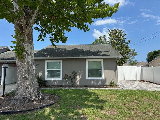 Photo - 2821 Nordman Ave Casa