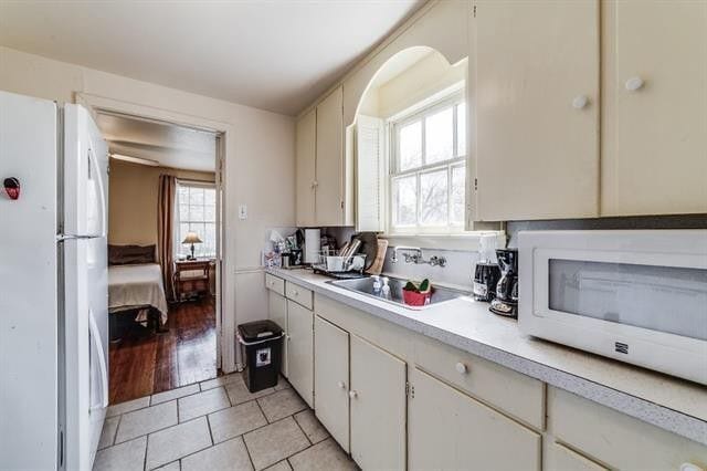 Photo - 214 University Ave Unit 214