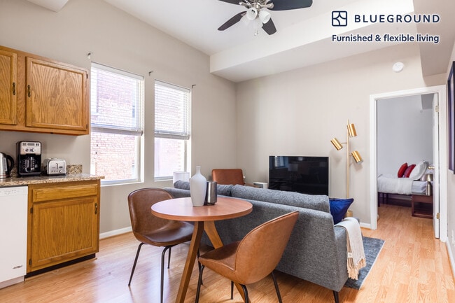 Photo - 1826 Vernon St NW Unidad FL3-ID193