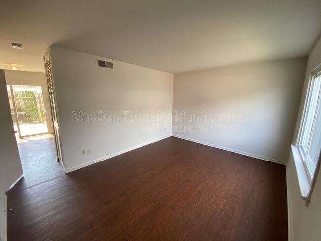 Photo - 110 Hughey Ct