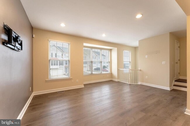 Photo - 43792 Sunset Terrace