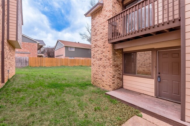 Photo - 2521 Crosstimbers Dr Unit D1
