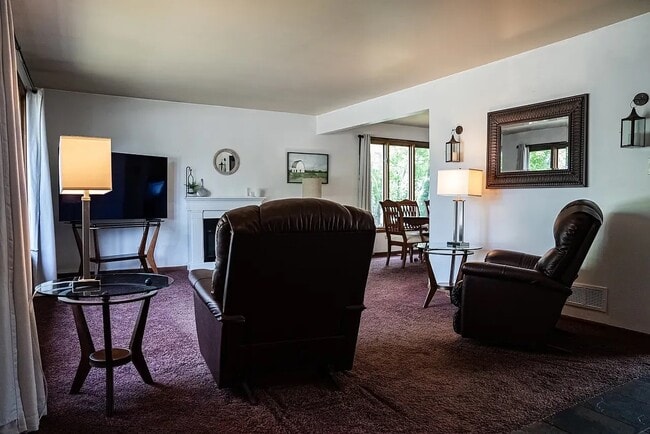 Photo - 17001 93rd Ave