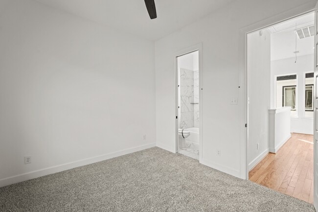 Building Photo - 9428 Campbell Rd Rental