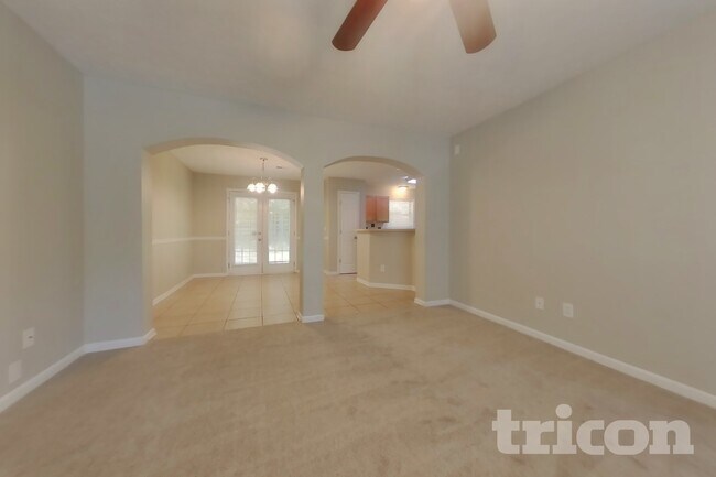 Photo - 205 Eagle View Trace