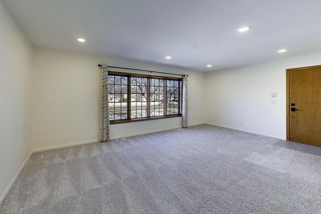 Photo - 1209 E Davis St Unidad 2