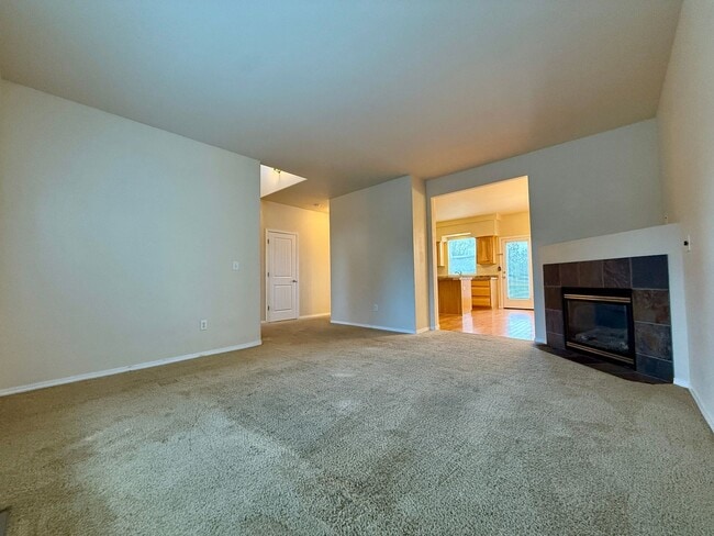 Photo - !!SCHEDULE A TOUR TO SEE THIS BEAUTIFUL SP...