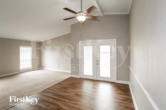 Photo - 1835 Tree Line Dr