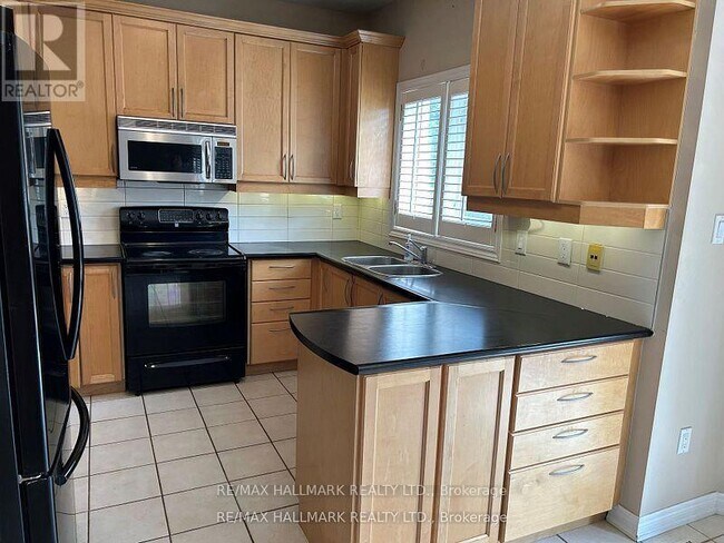Photo - 15 Magenta St