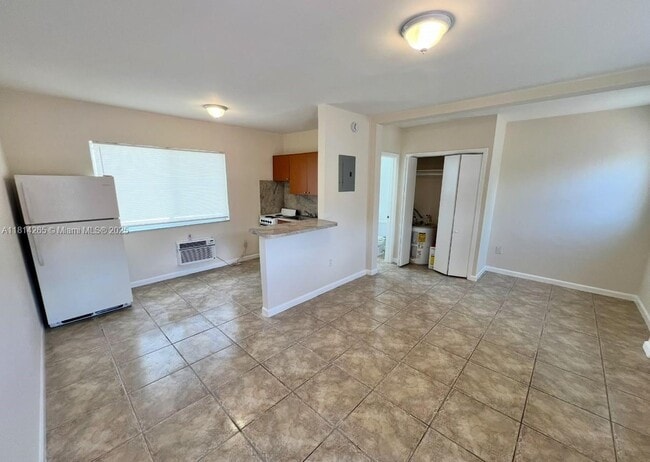 Building Photo - 690 NE 85th St Unit 3D Rental