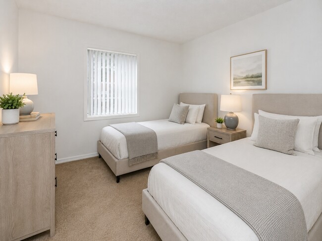 Reserve at Lake Pointe Apartments and Townhomes