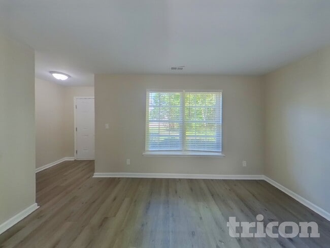 Photo - 296 Waxberry Ct