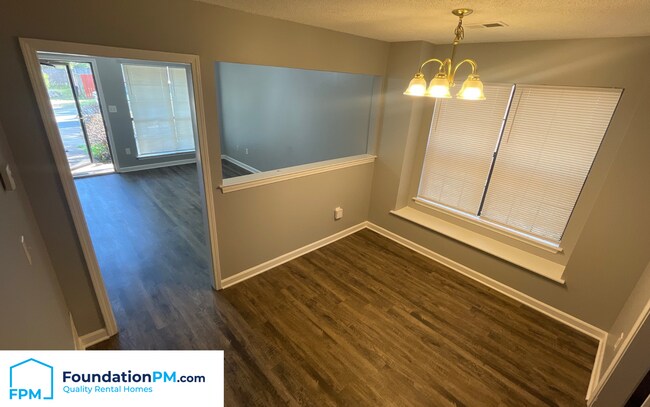 Photo - 3330 Edenshire Ln