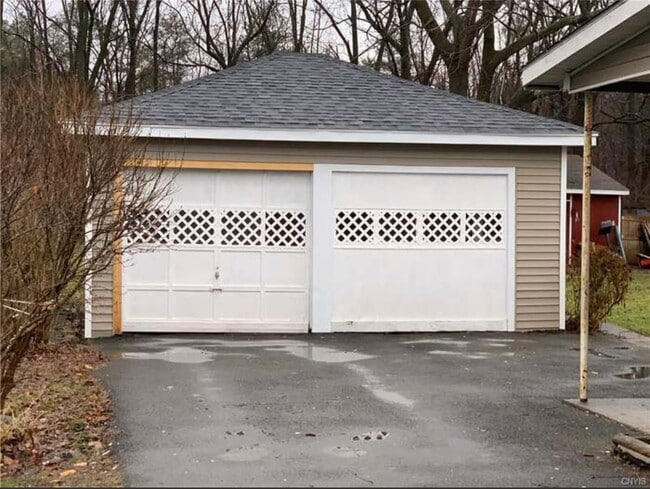 Photo - 82 Lyndon Rd