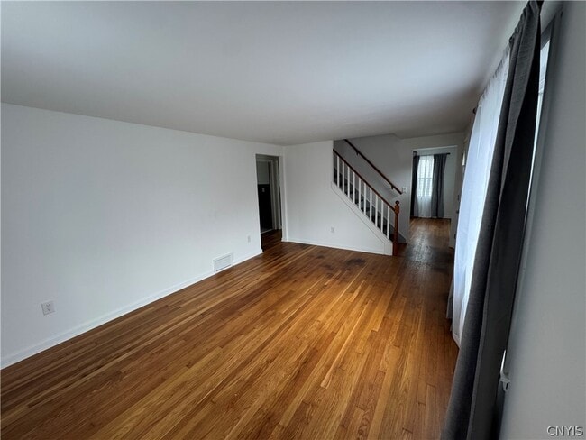 Photo - 103 Rockland Dr