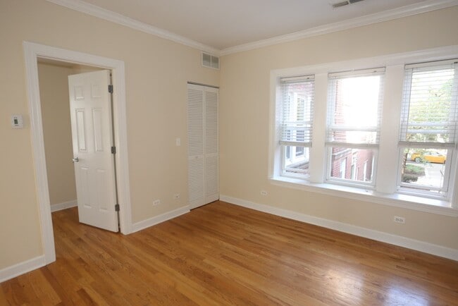 Photo - 3255 N Clifton Ave Unidad N2