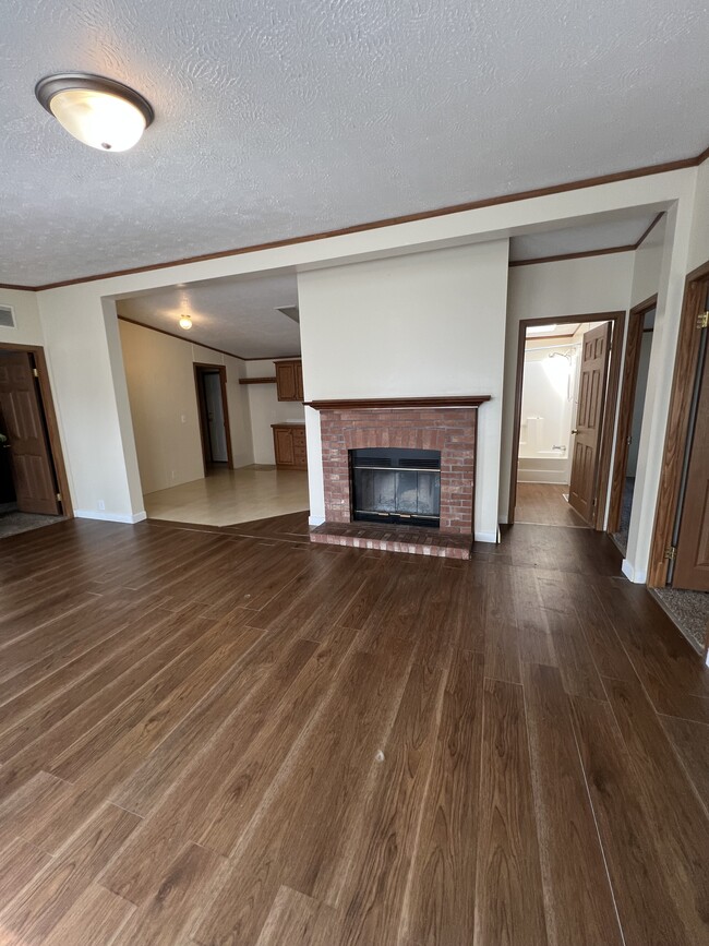 Photo - 291 Medina River Ct