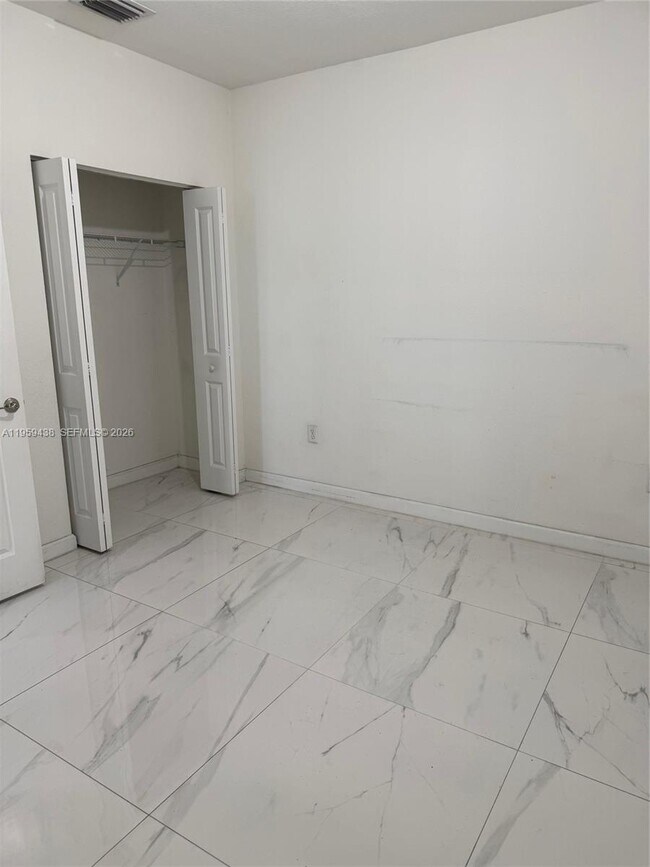 Photo - 2541 SE 1st St