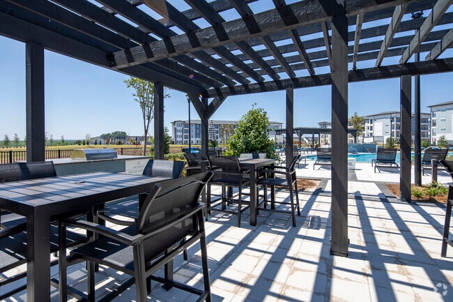 Outdoor Kitchen