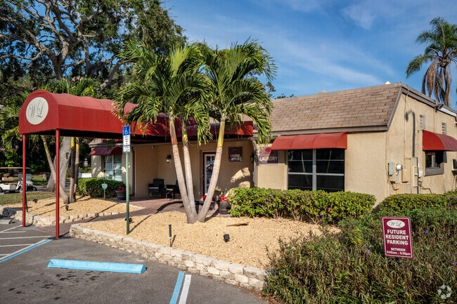 Centro de arrendamiento - Winding Lane Apartments
