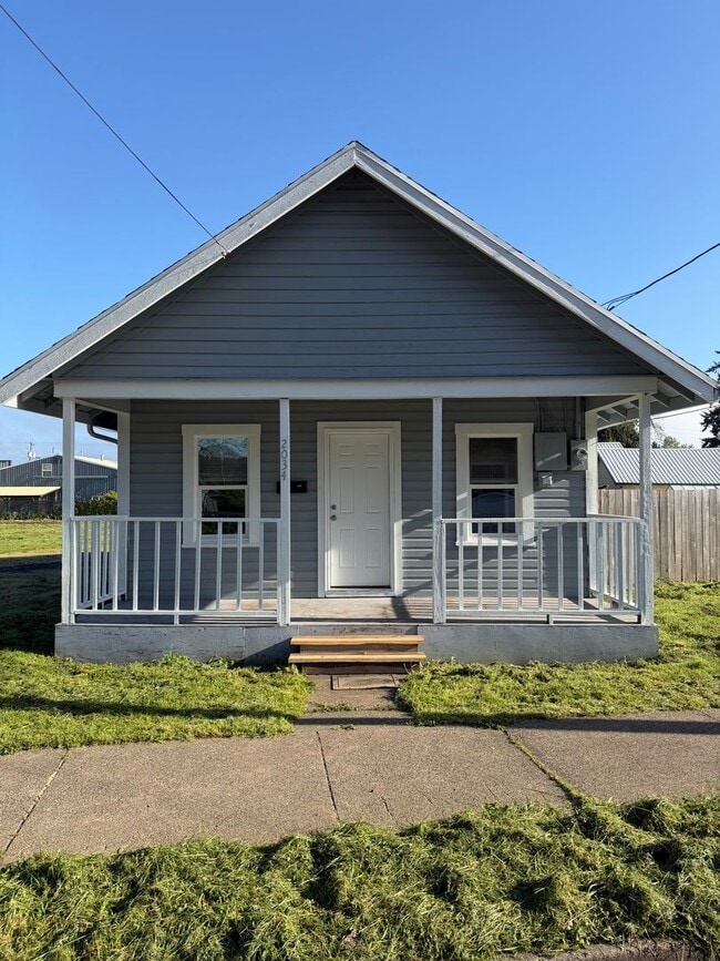 Building Photo - 3-bedroom 1 bath home